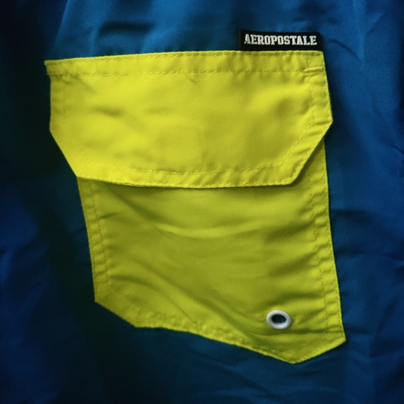 Aeropostale - Men's directoire blue and lemon tonic swim shorts. New. Size- L - Picture 6 of 8